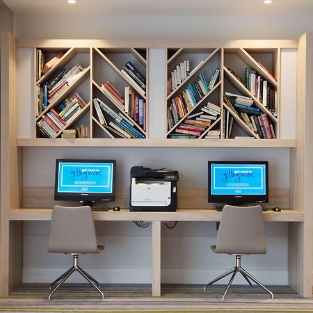 Hampton By Hilton Exeter Airport Hotel Woodbury Bagian luar foto