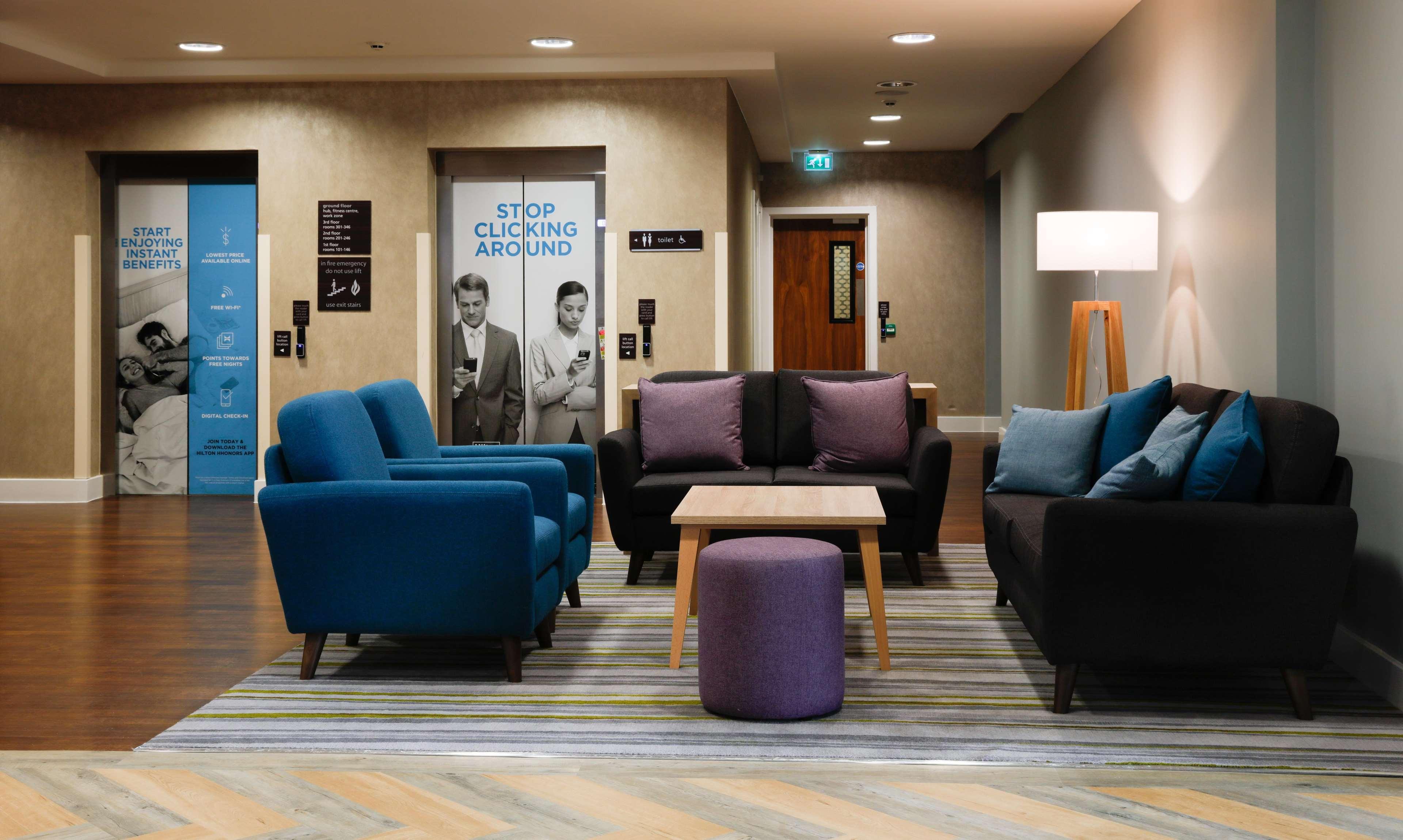 Hampton By Hilton Exeter Airport Hotel Woodbury Bagian luar foto