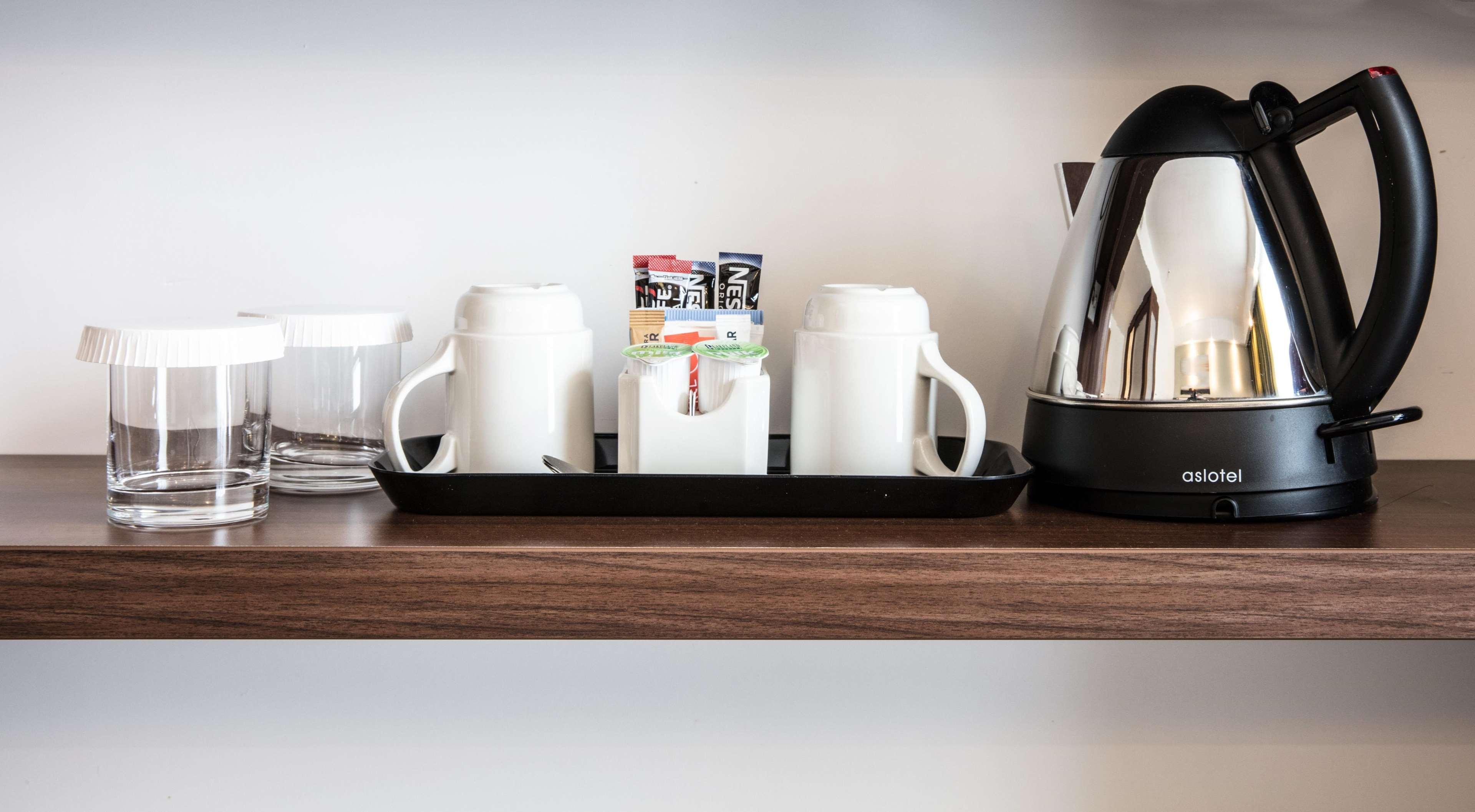 Hampton By Hilton Exeter Airport Hotel Woodbury Bagian luar foto
